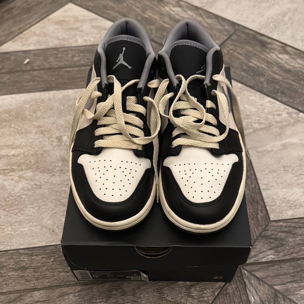 Air Jordan 1 low